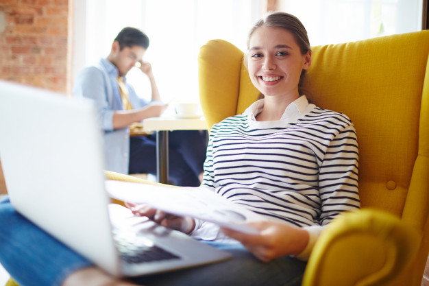 Digitalización de la gestión de colegios y el beneficio de poder trabajar desde casa